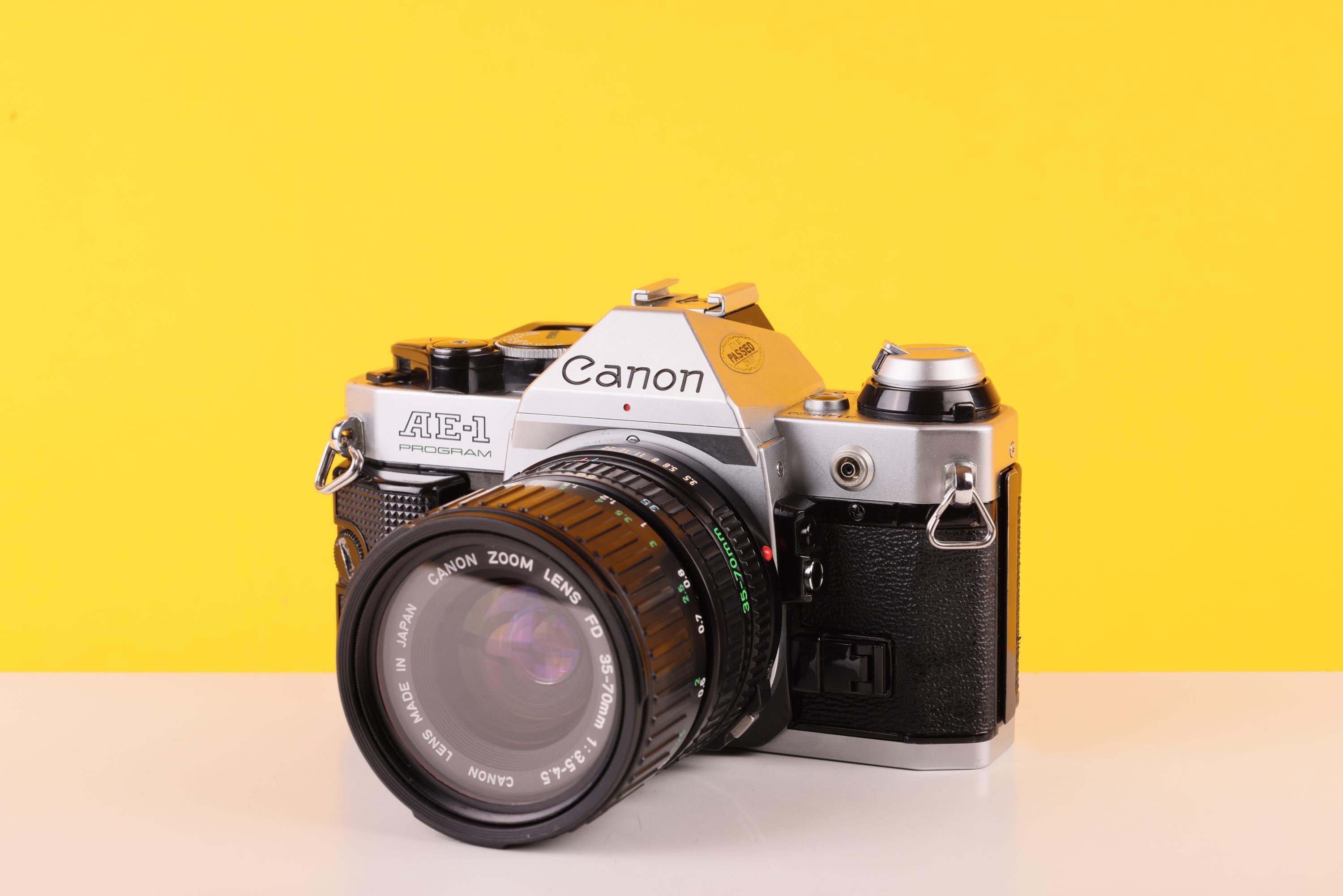 【整備済完動】Canon AE-1 PROGRAM+New FD 35-70mm Canon AE-1 Program 35mm Film Camera with Canon FD 35-70mm f/3.5