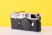 Load image into Gallery viewer, Leica M6 0.72 Rangefinder 35mm Film Camera