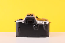 Load image into Gallery viewer, Minolta 505si Super Dynax 35mm Film Camera with Minolta 28-80mm f3.5 -4.5 Zoom Lens