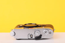 Load image into Gallery viewer, Leica M6 0.72 Rangefinder 35mm Film Camera
