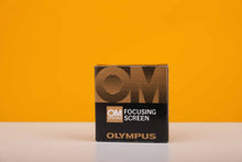 Load image into Gallery viewer, Olympus Focusing Screen 1-4
