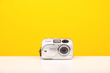 Load image into Gallery viewer, Fujifilm Finepix A204 Digital Camera