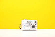 Load image into Gallery viewer, Fujifilm Finepix A210 Digital Camera