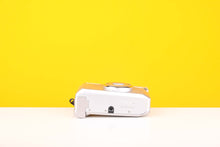 Load image into Gallery viewer, Fujifilm Zoom Date 90S 35mm Point and Shoot Film Camera