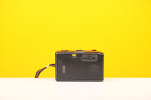 Load image into Gallery viewer, Halina 150 35mm Point and Shoot Film Camera in Red