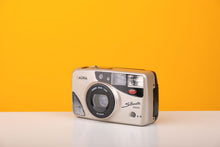 Load image into Gallery viewer, Halina Silhouette Zoom 35mm Point and Shoot Film Camera