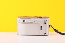 Load image into Gallery viewer, konica vintage camera hut