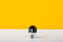 Load image into Gallery viewer, Mamiya Flashgun Pro Deluxe II