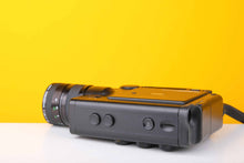 Load image into Gallery viewer, Agfa Movexoom 6 Sound MOS Electronic Super 8 Camera with Agfa Variostar f/1.8 - 7 42mm Lens