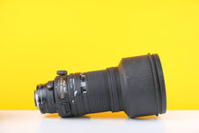 Load image into Gallery viewer, Nikon AF-I Nikkor 300mm f/2.8D ED-IF in CT-303 Case