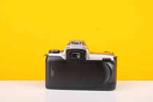 Load image into Gallery viewer, Nikon F65 35mm SLR Film Camera Body
