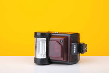 Load image into Gallery viewer, Nikon Speedlite SB-20 Flash