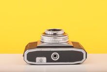 Load image into Gallery viewer, Zeiss Ikon Contina Rangefinder 35mm Film Camera