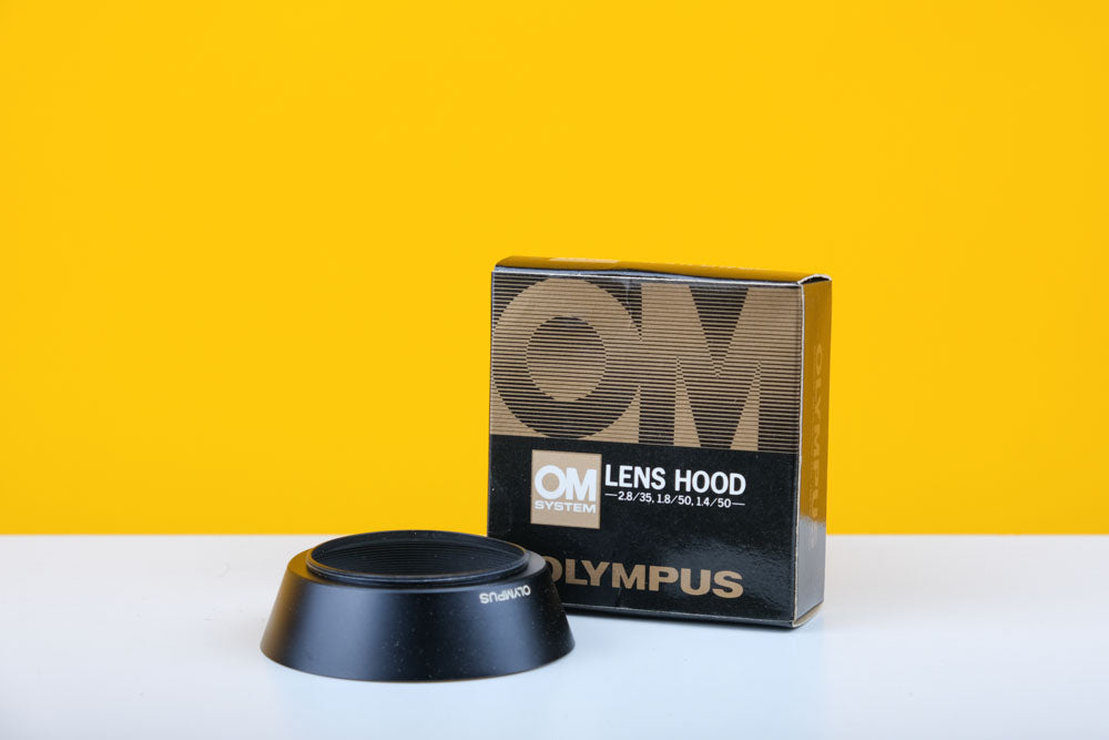 Olympus 3.5 28mm Lens Hood with box