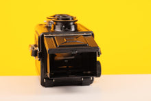 Load image into Gallery viewer, Lubitel 2 Vintage TLR 120 Medium Format Film Camera with Case