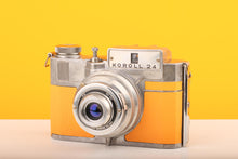 Load image into Gallery viewer, Bencini Koroll 24 120 Medium Format Camera