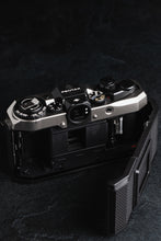 Load image into Gallery viewer, Pentax 17 35mm Half Frame Film Camera