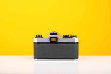 Load image into Gallery viewer, Pentax K1000 35mm SLR Film Camera with Pentax SMC 55mm f2 Lens