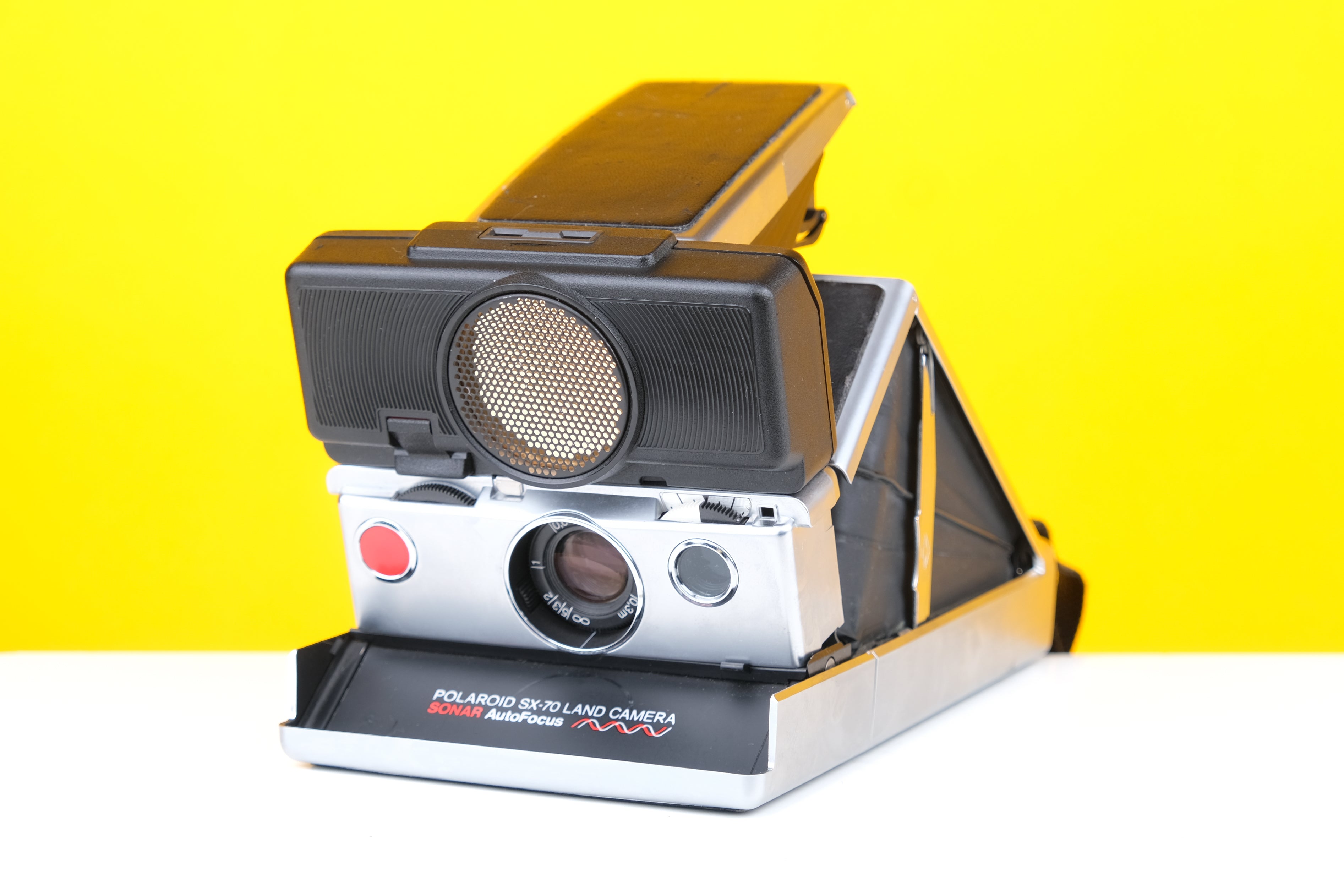 Polaroid SX-70 Land Camera Sonar Autofocus Instant Film