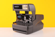 Load image into Gallery viewer, Polaroid 636 CloseUP Instant Film Camera