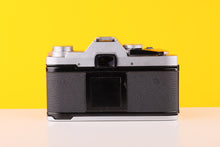 Load image into Gallery viewer, Olympus OM30 Vintage Slr 35mm Film Camera with Zuiko 50mm f1.8 Prime Lens