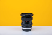 Load image into Gallery viewer, Sirius 18-28mm f/4.0-4.5 Auto Zoom Lens OM Mount
