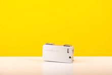 Load image into Gallery viewer, Minolta 16 Subminiature Viewfinder Film Camera
