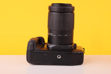 Load image into Gallery viewer, Canon EOS 600 SLR 35mm Film Camera + Tamron 80-210mm f/4.5-5.6 AF Telephoto Zoom Lens