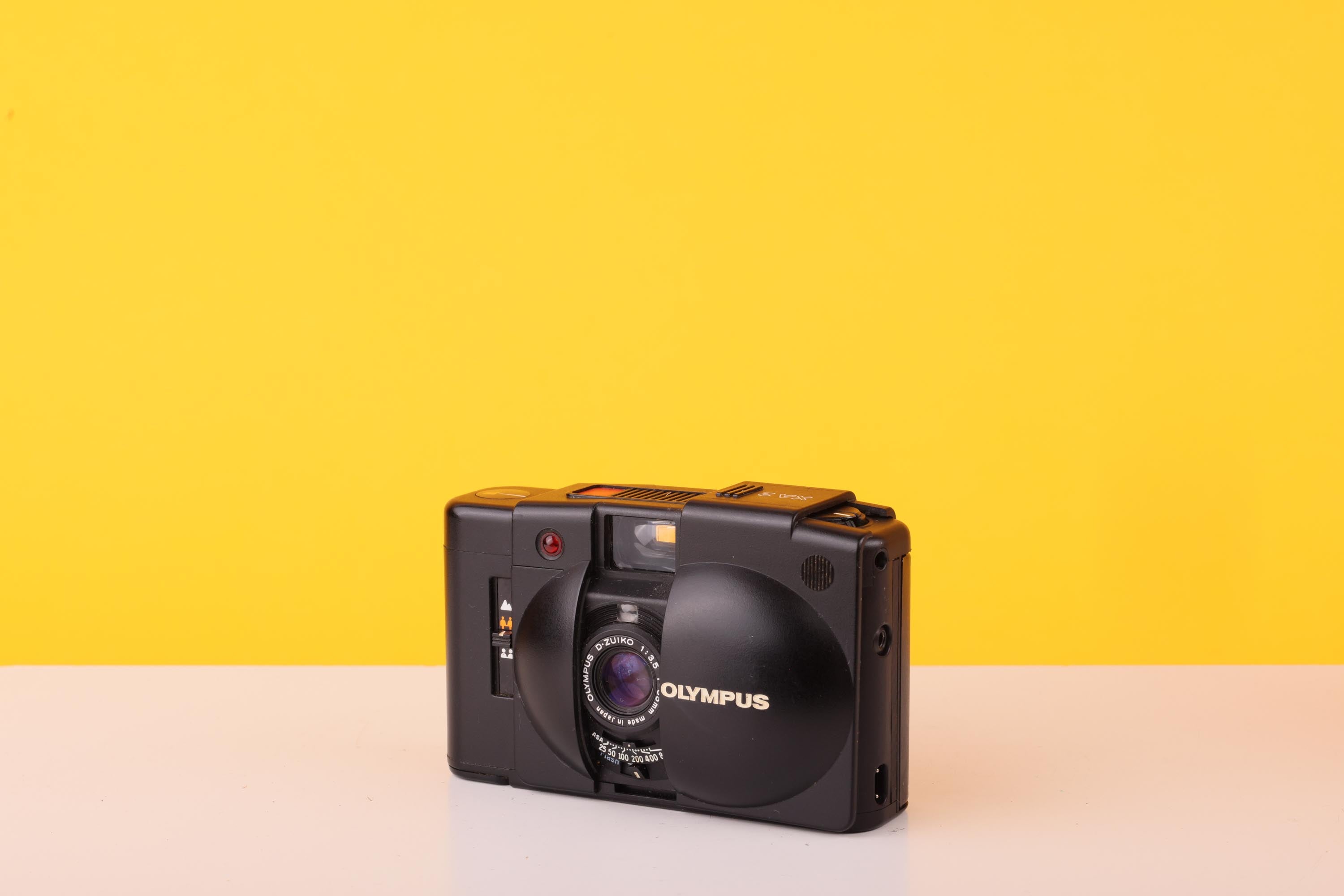 Olympus XA2 35mm f/3.5 Point and Shoot 35mm Film Camera – Vintage