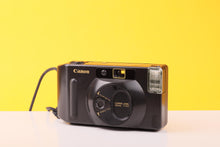 Load image into Gallery viewer, Canon Snappy S 35mm Point And Shoot Film Camera – 35mm f/4.5 Lens