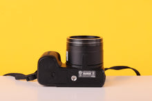 Load image into Gallery viewer, Nikon COOLPIX L610 16MP Digital Bridge Camera