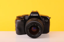 Load image into Gallery viewer, Canon EOS 850 35mm Autofocus SLR Film Camera with Sigma 35–80mm Zoom Lens