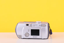 Load image into Gallery viewer, Sony Cyber-shot DSC-P93 5.1MP Compact Digital Camera
