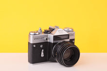 Load image into Gallery viewer, Zenit EM MOSHVA-80 35mm SLR Film Camera + Helios 44M 58mm f/2 Lens