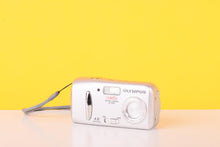 Load image into Gallery viewer, Olympus Camedia C-170 4MP Compact Digital Camera