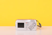 Load image into Gallery viewer, Olympus Camedia C-170 4MP Compact Digital Camera