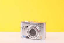 Load image into Gallery viewer, Panasonic Lumix DMC-LZ1 4MP Digital Compact Camera – 6x Optical Zoom