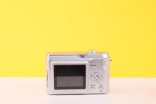 Load image into Gallery viewer, Panasonic Lumix DMC-LZ1 4MP Digital Compact Camera – 6x Optical Zoom
