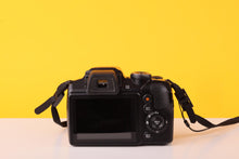 Load image into Gallery viewer, Fujifilm FinePix S8200 Bridge Digital Camera 40x Zoom