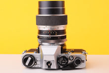 Load image into Gallery viewer, Olympus OM10 35mm Film SLR Camera + Sun 135mm f/2.8 Tele YS-13 Lens
