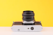 Load image into Gallery viewer, Asahi Pentax Spotmatic SP1000 35mm SLR Film Camera with 55mm f/2 Lens