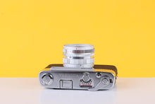 Load image into Gallery viewer, Yashica Minister III 35mm Rangefinder Film Camera