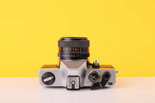 Load image into Gallery viewer, Praktica Super TL1000 35mm SLR Film Camera with Yashinon DS-M Auto 50mm f/1.7 Lens