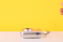 Load image into Gallery viewer, HP Photosmart M425 5.0MP Digital Compact Camera 3x Optical Zoom