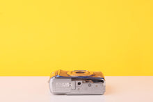 Load image into Gallery viewer, Fujifilm FinePix A805 8.3MP Digital Compact Camera 3x Optical Zoom