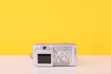 Load image into Gallery viewer, Canon PowerShot A400 3.2MP Digital Compact Camera 2.2x Optical Zoom