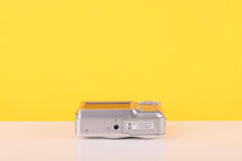 Load image into Gallery viewer, Fujifilm FinePix A610 6.3MP Digital Compact Camera Boxed