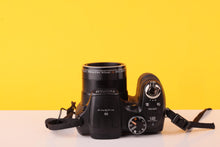 Load image into Gallery viewer, Fujifilm FinePix S1730 12MP Bridge Digital Camera