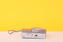 Load image into Gallery viewer, Olympus camedia C-460 Zoom 4.0MP Compact Digital Camera Silver 3x Optical Zoom
