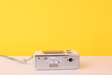 Load image into Gallery viewer, HP Photosmart 433 3.1MP Compact Digital Camera Silver 3x Digital Zoom